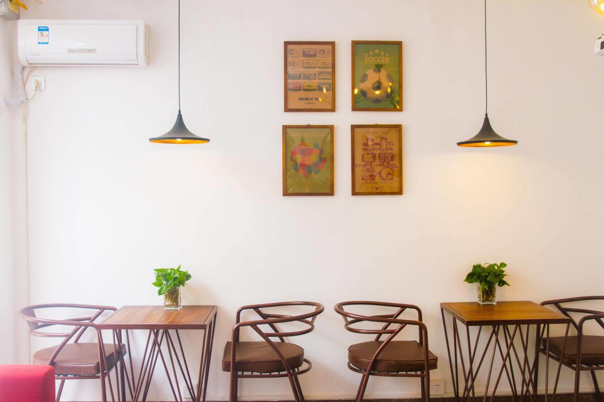 Beijing Alley International Youth Hostel Экстерьер фото