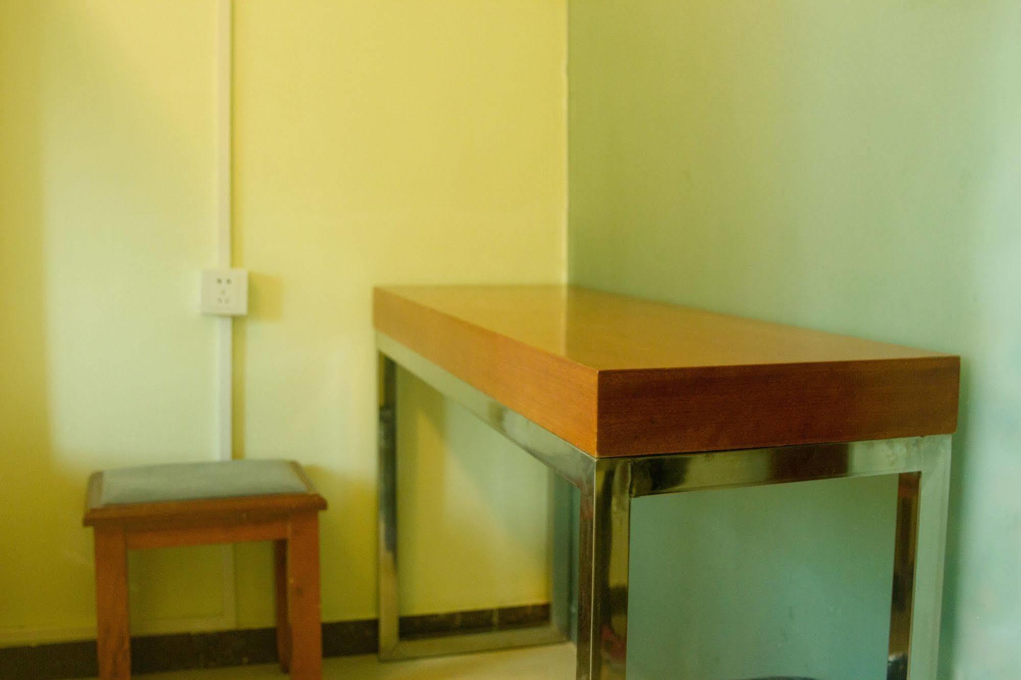 Beijing Alley International Youth Hostel Экстерьер фото