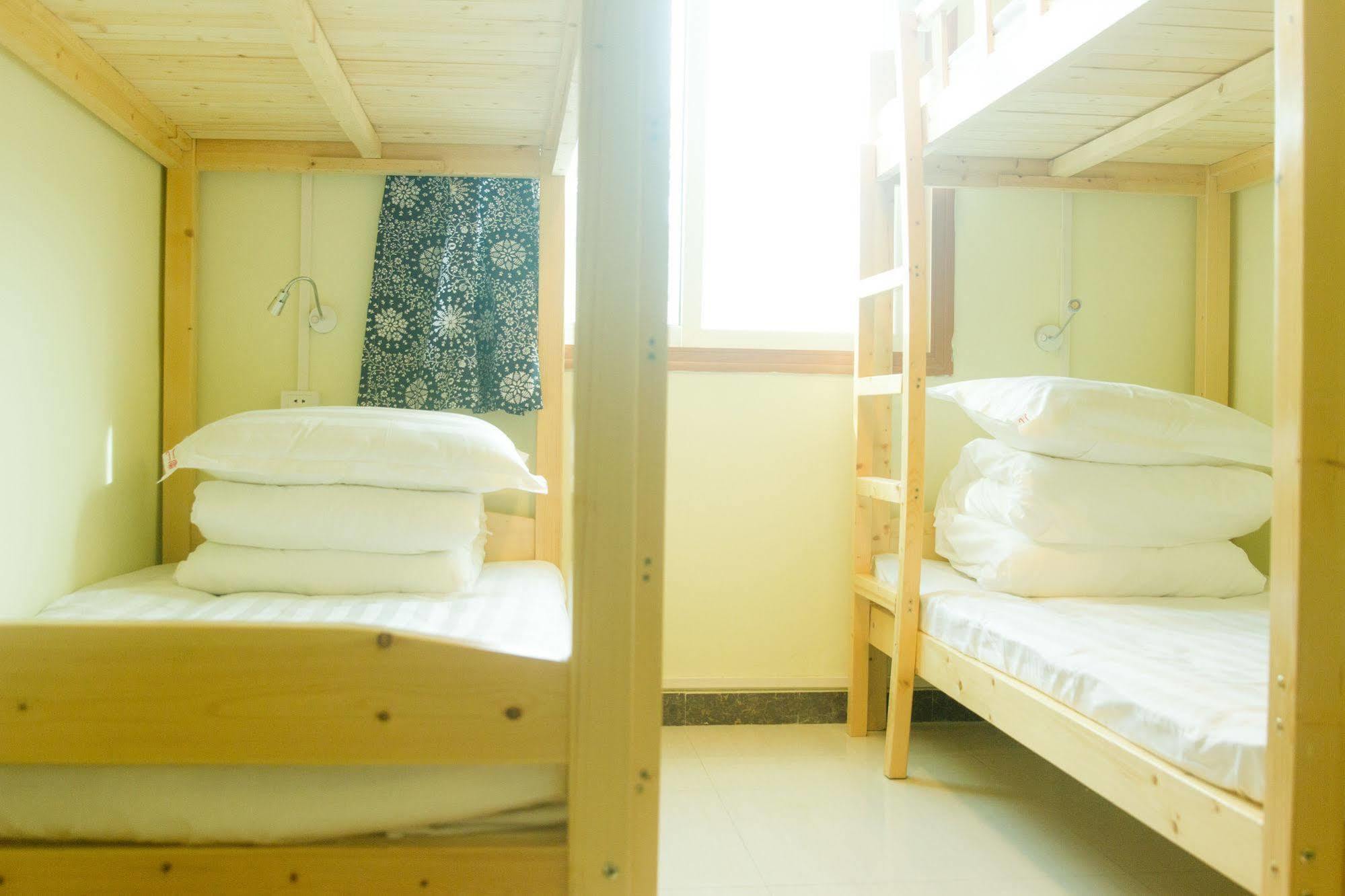 Beijing Alley International Youth Hostel Экстерьер фото